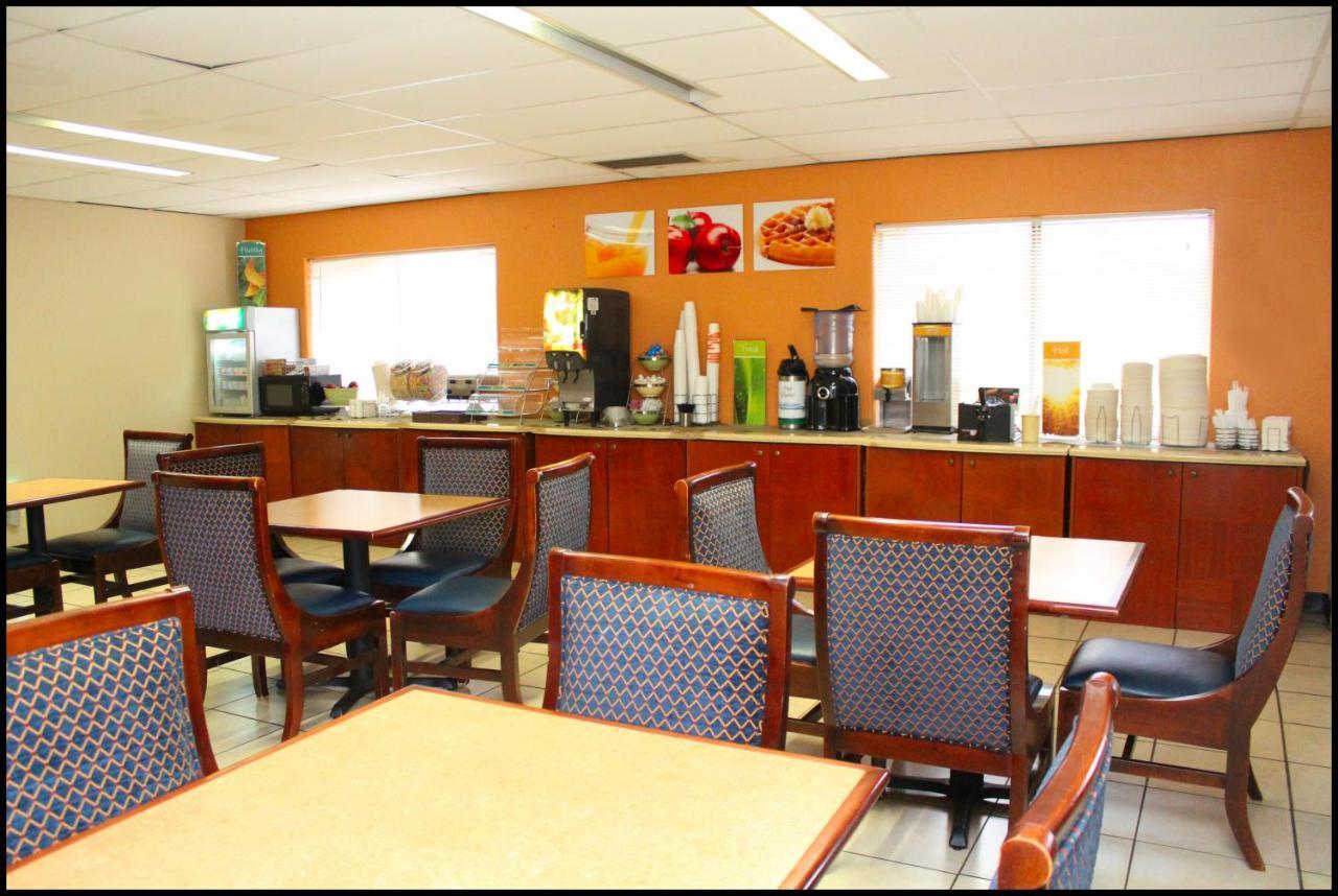 Ramada By Wyndham Tucson Airport Hotell Drexel Heights Eksteriør bilde