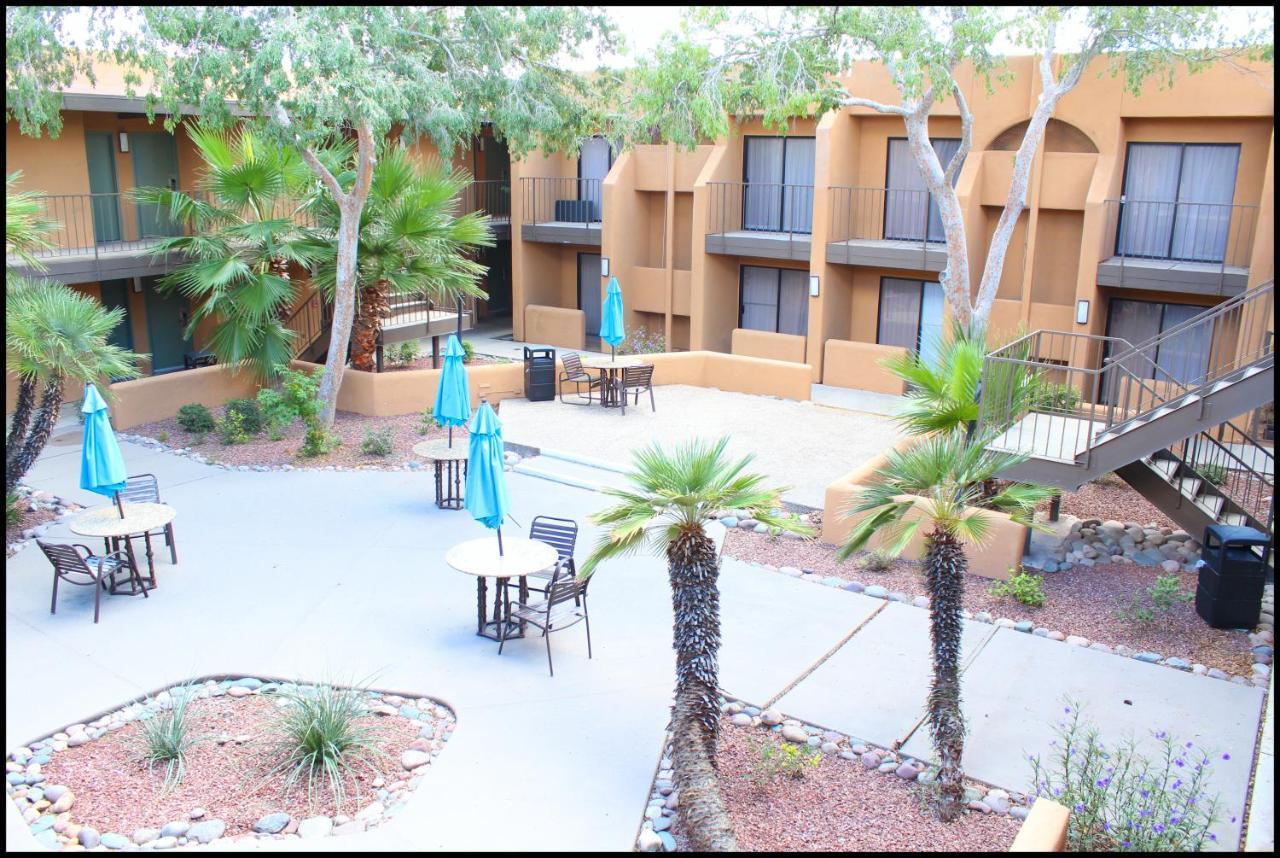 Ramada By Wyndham Tucson Airport Hotell Drexel Heights Eksteriør bilde